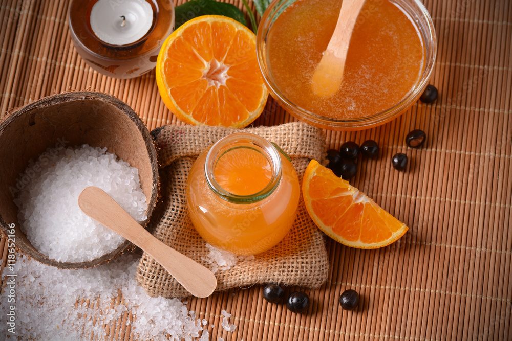 bagnoschiuma all'arancia e miele